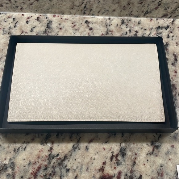 YSL Medium Pouch - Picture 4 of 9